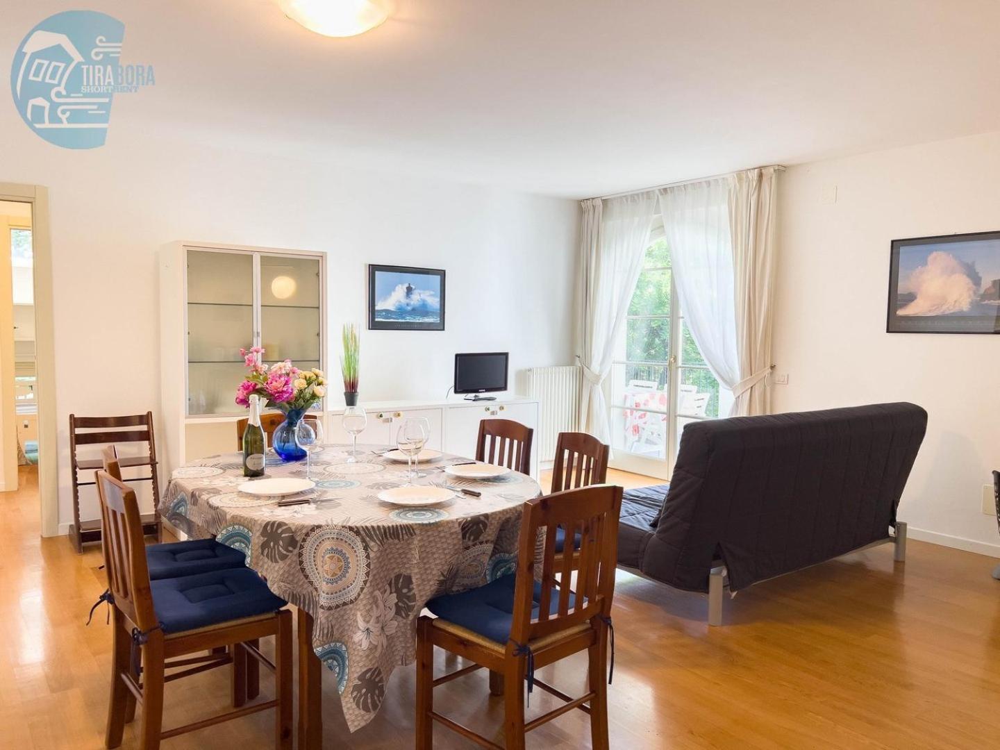Апартаменты Cattedrale 5 Tirabora Short Rent Триест Экстерьер фото