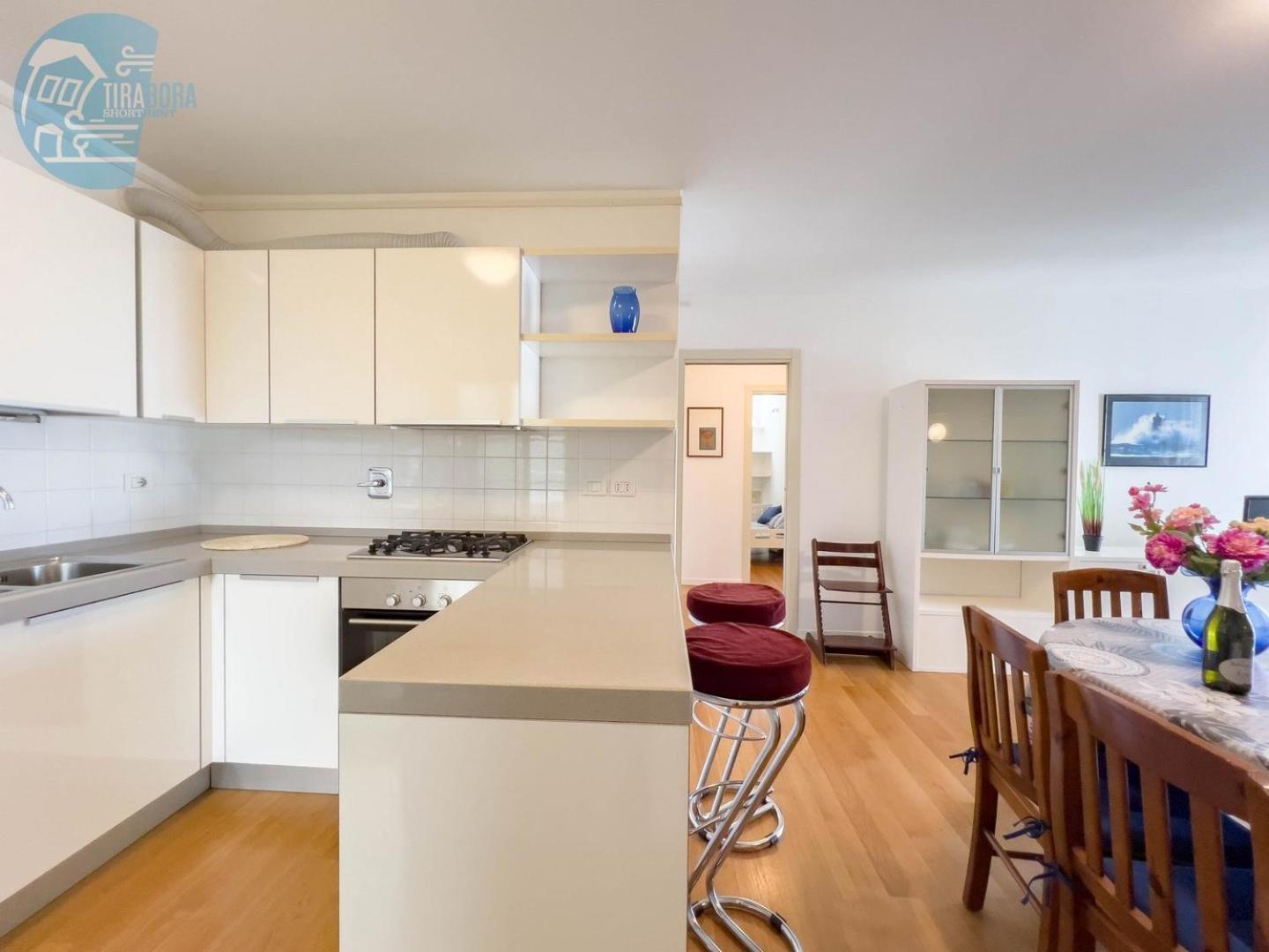 Апартаменты Cattedrale 5 Tirabora Short Rent Триест Экстерьер фото